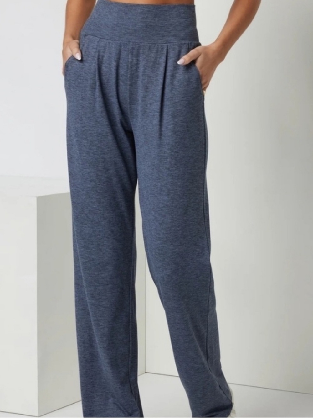 Women’s Wide-Leg Lounge Pants -